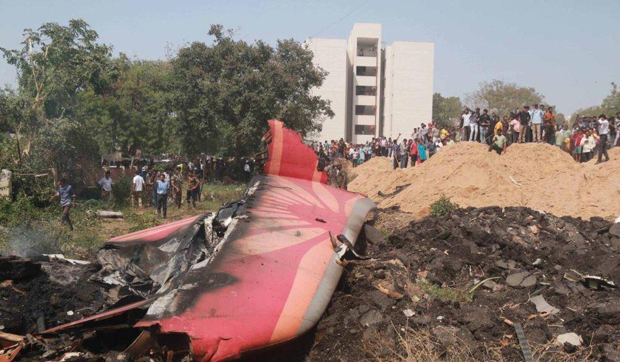 India inicia una investigacioacuten formal sobre el accidente aeacutereo- encontraron la caja negra