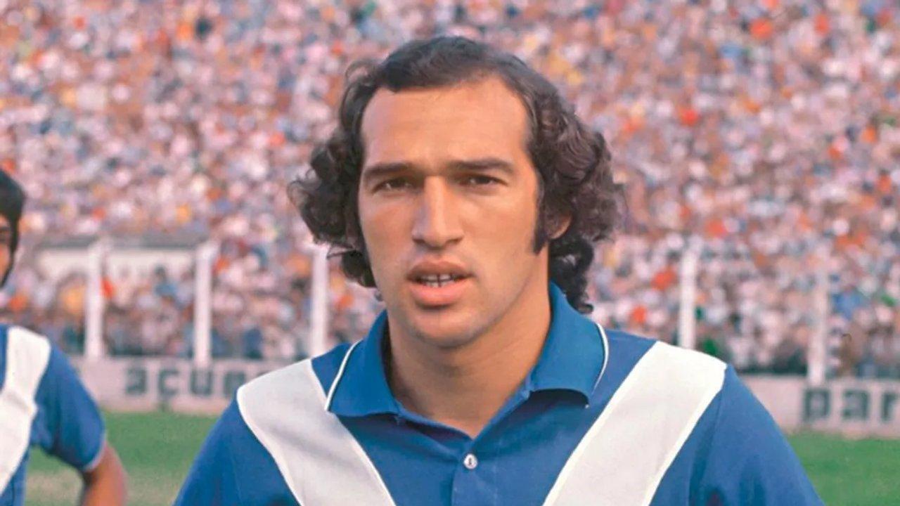 Veacutelez- proponen que el futuro paso a nivel de Liniers se llame Carlos Bianchi