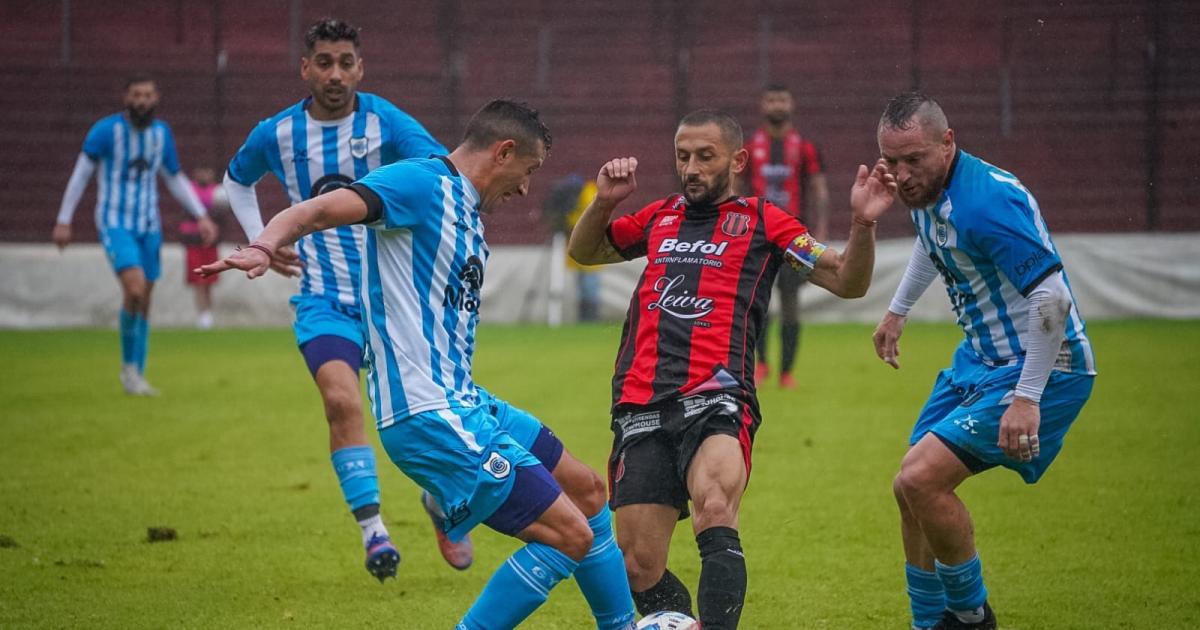 Gimnasia vencioacute a Defensores de Belgrano y se afianza auacuten mas en la punta