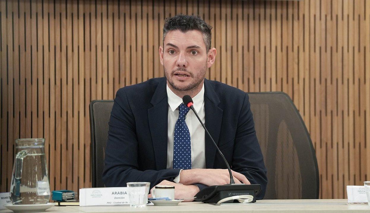 Damiaacuten Arabia diputado del PRO varado en Tel Aviv- Tenemos entre 90 y 120 segundos para llegar al refugio