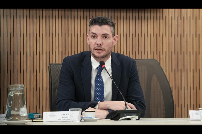 Damiaacuten Arabia diputado del PRO varado en Tel Aviv- Tenemos entre 90 y 120 segundos para llegar al refugio
