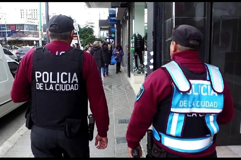 Refuerzan la seguridad en embajadas de Iraacuten e Israel en Buenos Aires por posibles manifestaciones