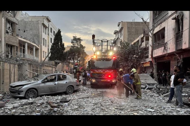 Iraacuten advierte que atacaraacute bases de EEUU Reino Unido y Francia si intervienen contra su ofensiva en Israel