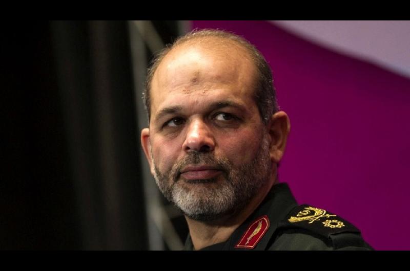 Ahmad Vahidi buscado por el atentado a la AMIA fue nombrado jefe de la Guardia Revolucionaria iraniacute