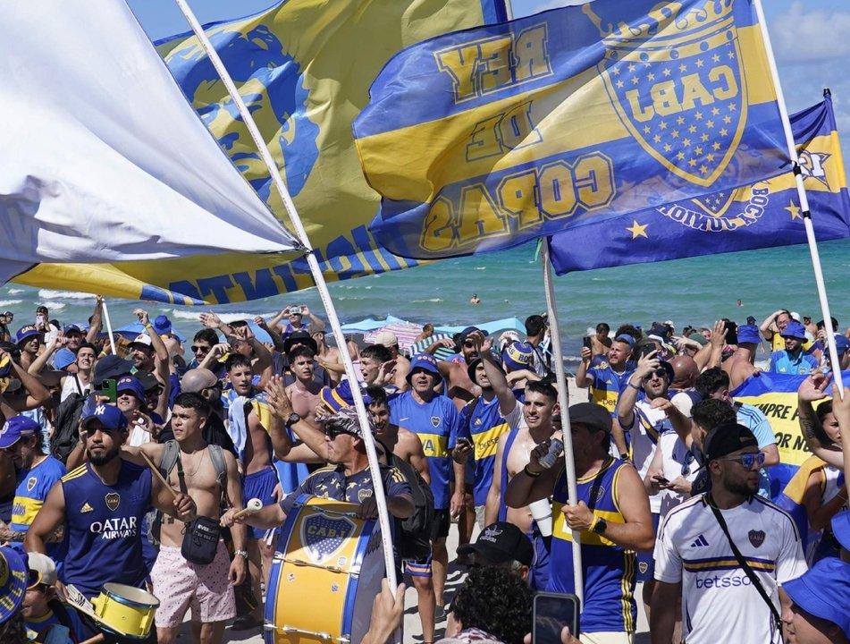 QEPD- avioneta de River sobrevoloacute el banderazo de Boca en Miami antes del debut en el Mundial de Clubes