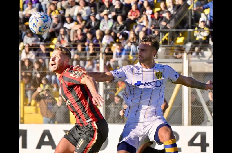 Atlanta rescatoacute un empate ante Deportivo Madryn y sigue liderando la zona A de la Primera Nacional