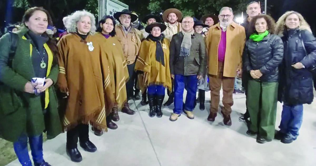 Velada gaucha con mateada en el Parque General Arias
