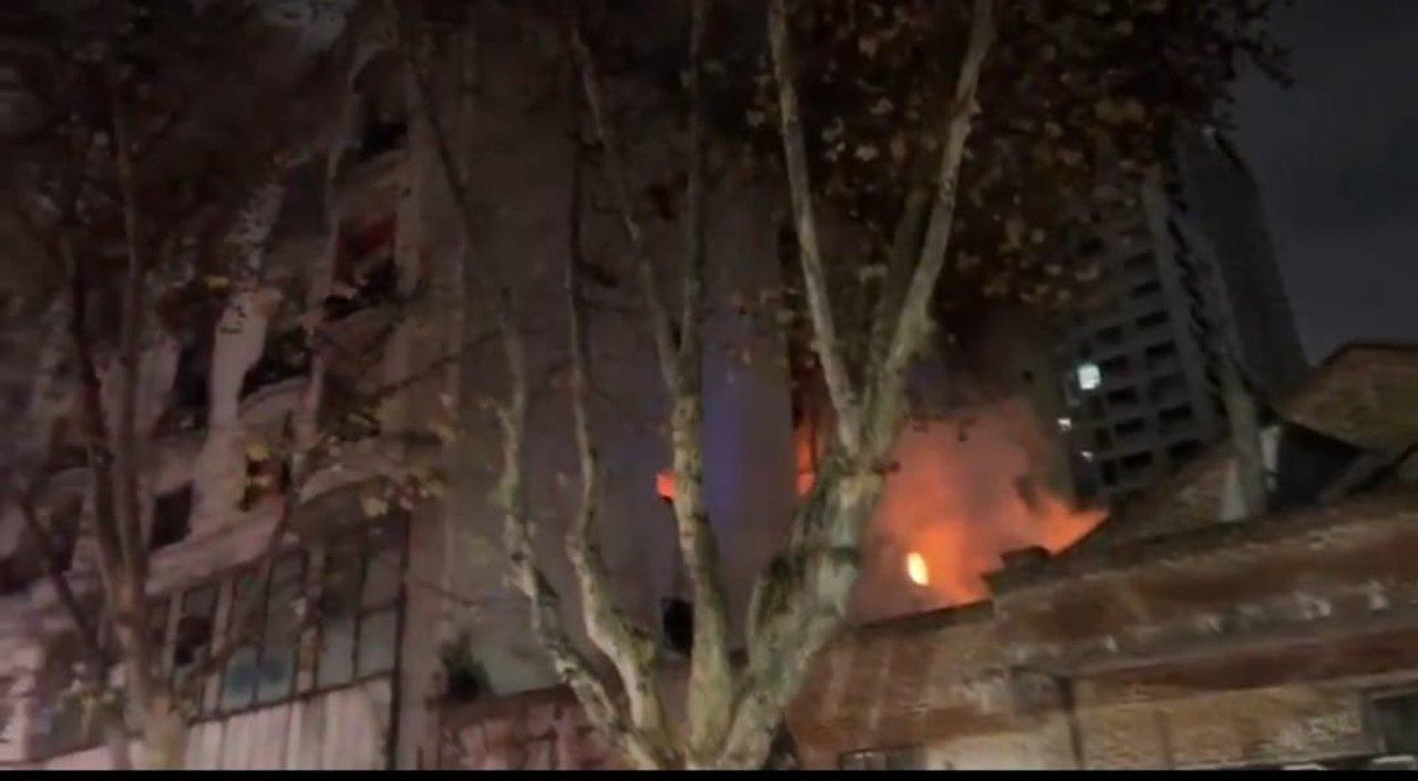 Incendio en un edificio de Monserrat- 12 dotaciones de bomberos y 11 personas asistidas