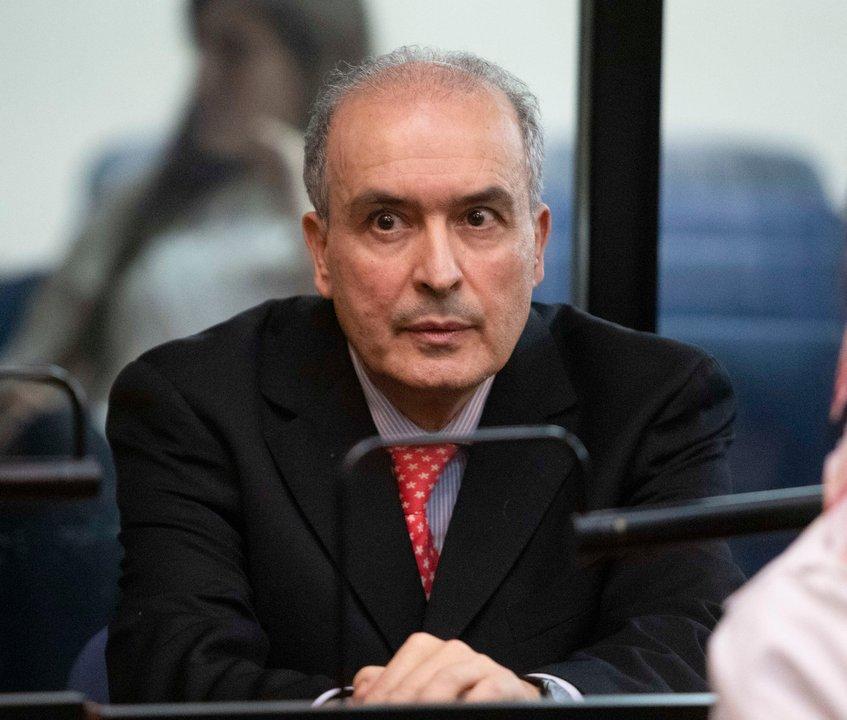 Joseacute Loacutepez se entregoacute en Comodoro Py