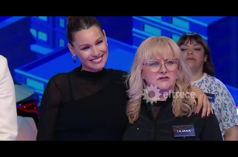 La divertida reaccioacuten de Pampita cuando le consultaron sobre la palta en una encuesta de sexo