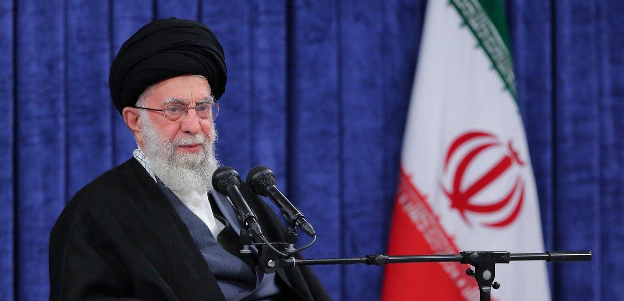 El ayatolaacute Aliacute Jamenei amenazoacute a Estados Unidos- La batalla comienza