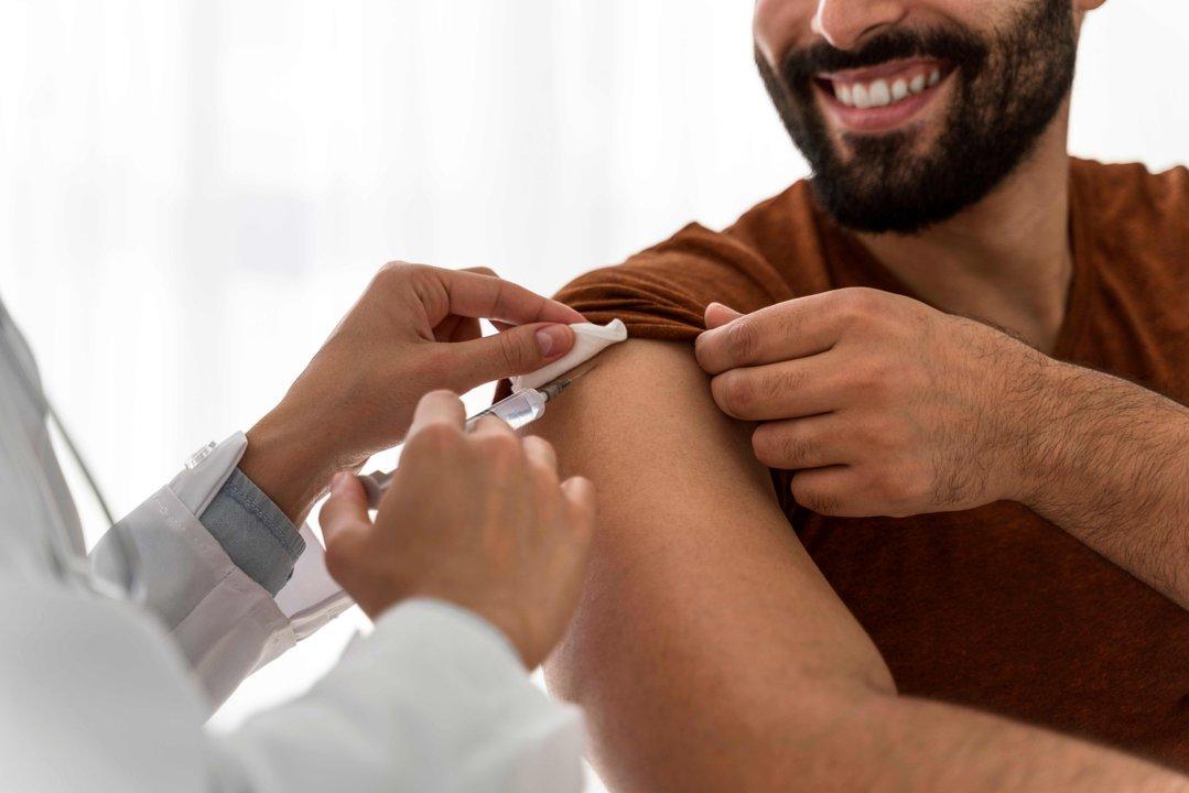 Cuidados ante la llegada del invierno- iquestQuieacutenes deben darse la vacuna antigripal 
