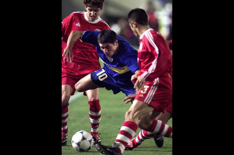 La final que Boca todaviacutea reclama- la historia de la poleacutemica Intercontinental con el Bayern