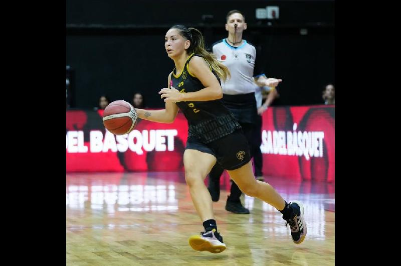 Conmocioacuten por la muerte de una basquetbolista de 24 antildeos que fue arrollada por un tren