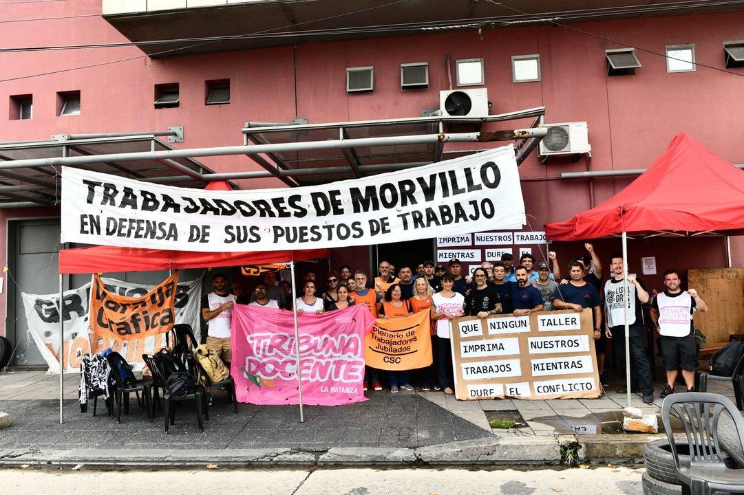 Puente Pueyrredoacuten- trabajadores de una graacutefica reclaman que Kicillof garantice su continuidad laboral