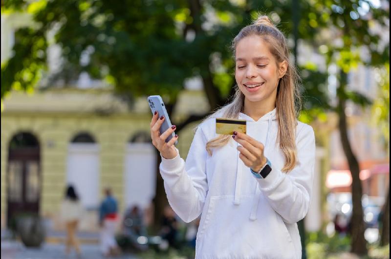 iquestPor queacute los adolescentes no utilizan maacutes efectivo