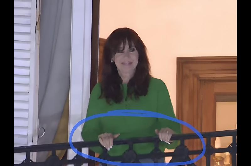 Lenguaje corporal- iquestQueacute esconden los pulgares de Cristina Kirchner
