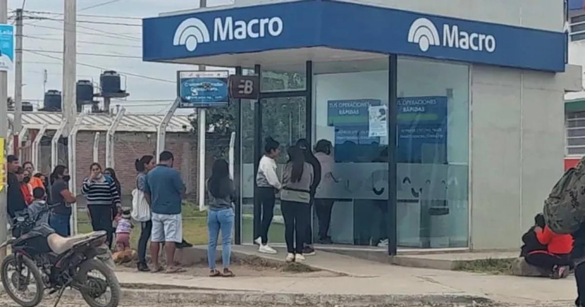 Mantildeana comienza el pago del aguinaldo a los agentes estatales