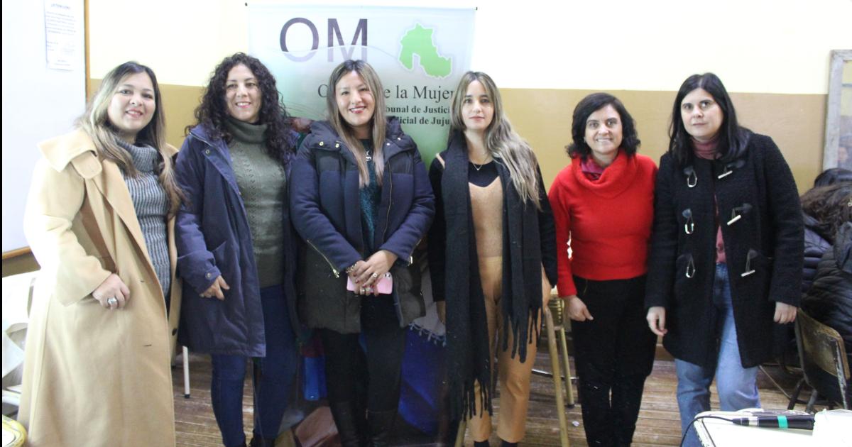 Educacioacuten y geacutenero como claves para combatir la violencia digital en las escuelas