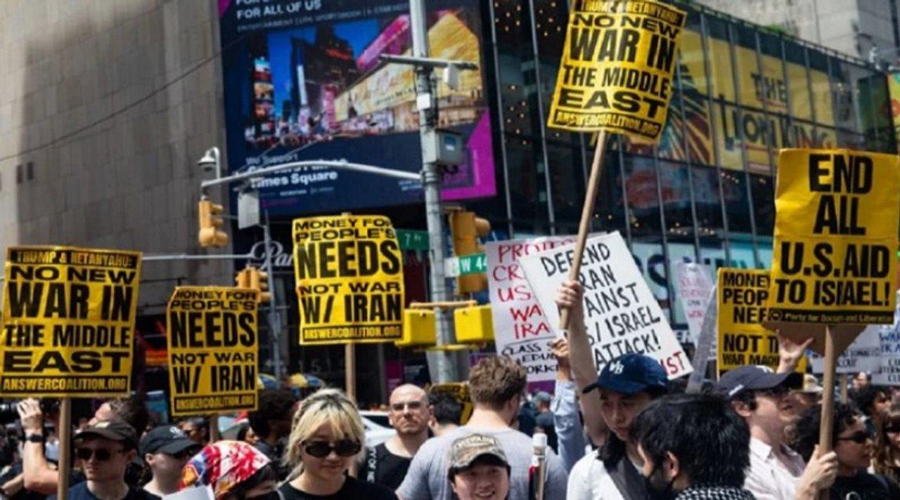 Protestas en Estados Unidos contra la guerra tras los ataques a instalaciones nucleares iraniacutees