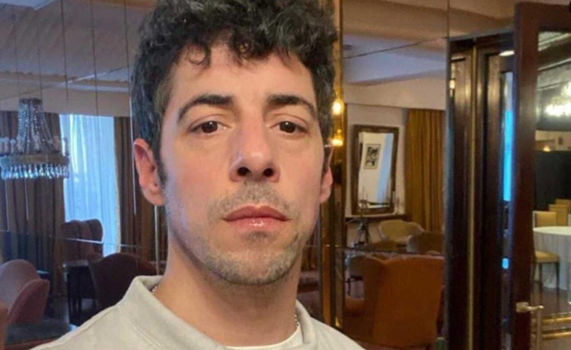 Esteban Lamothe- ldquoNinguacuten presidente tiene que estar peleaacutendose con un artistardquo
