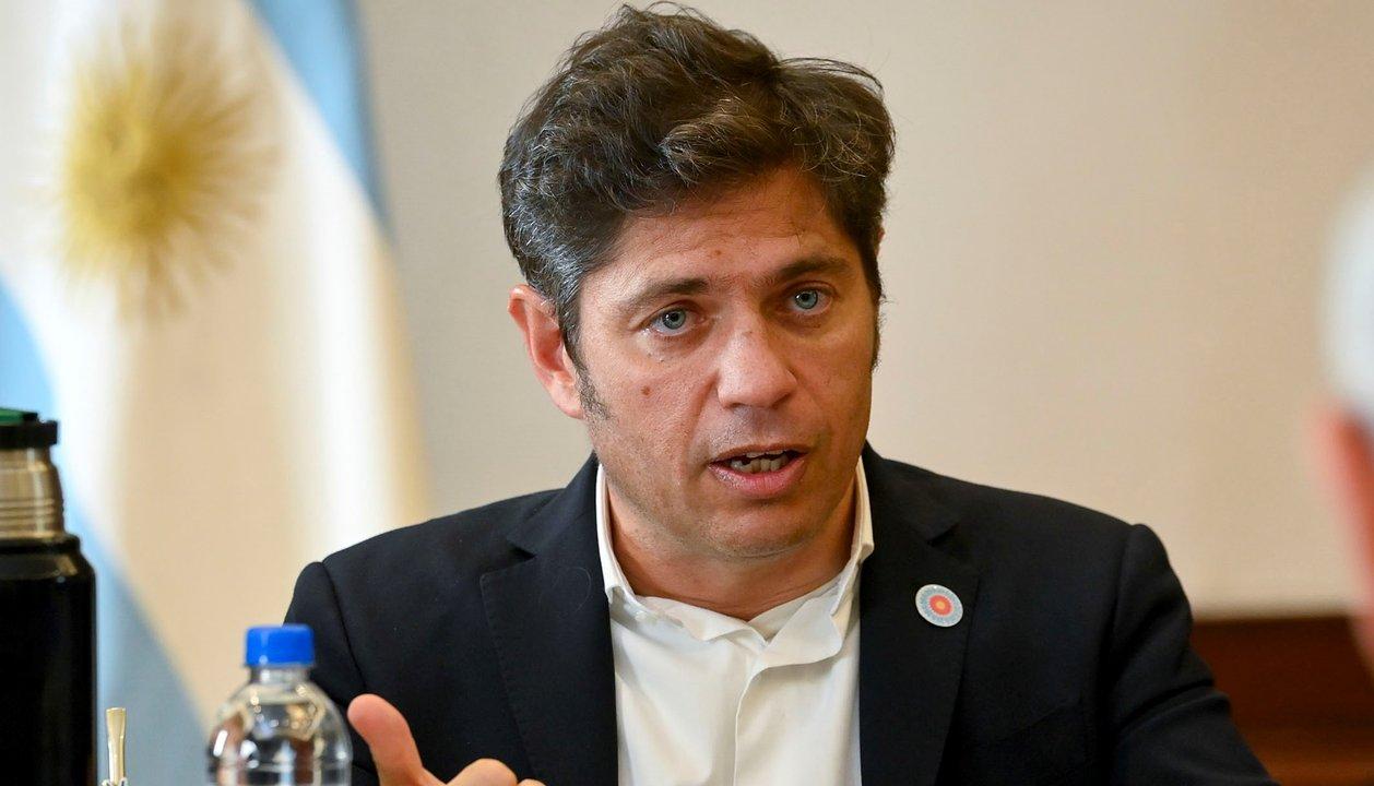 Trabajadores del Astillero Riacuteo Santiago se movilizaron para reclamarle a Axel Kicillof mejoras salariales