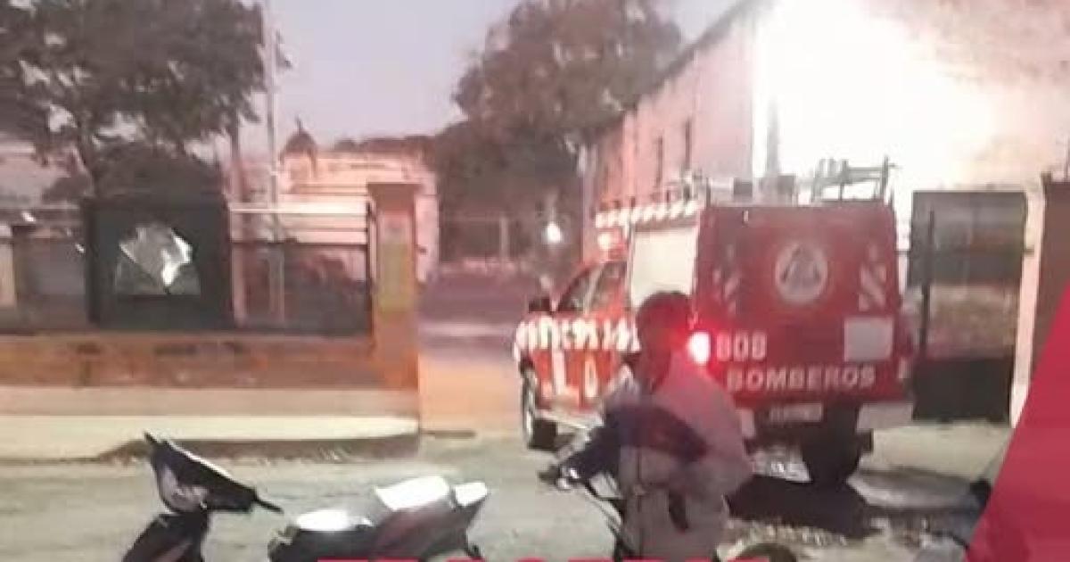 Hallaron a un nintildeo de 3 antildeos sin vida en un canal de riego