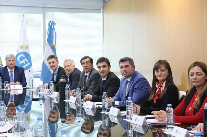 Sadir pidioacute que se respeten los fondos de las provincias