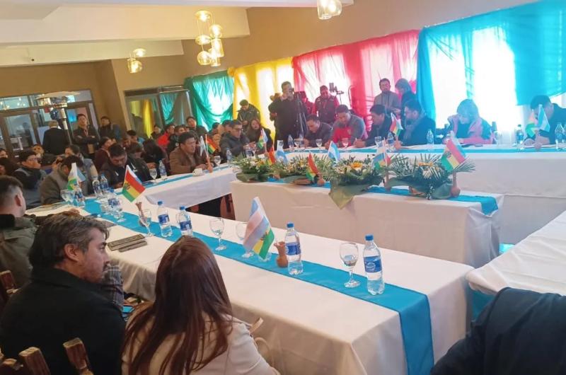 Jujuy y Villazoacuten avanzan hacia la constitucioacuten de una Comisioacuten Binacional 