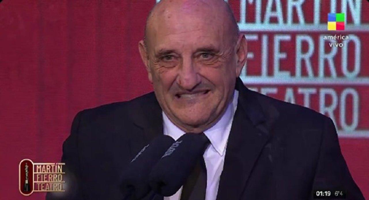 Gabriel Puma Goity ganoacute el Martiacuten Fierro de Oro de Teatro
