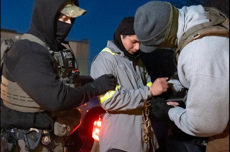 La Corte Suprema de Estados Unidos permite al Gobierno de Trump deportar inmigrantes a terceros paiacuteses