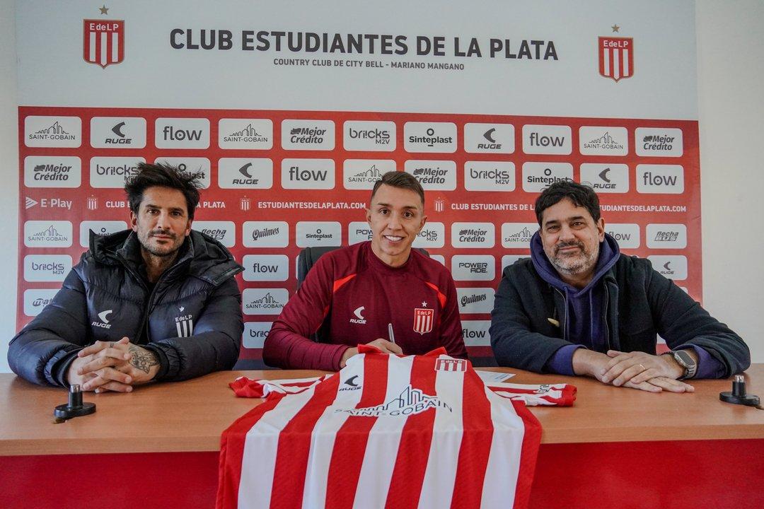 Estudiantes presentoacute a su refuerzo de lujo- el arquero uruguayo Fernando Muslera