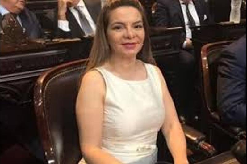 Una diputada tucumana asegura que falta obra puacuteblica y advierte que Osvaldo Jaldo estaacute molesto