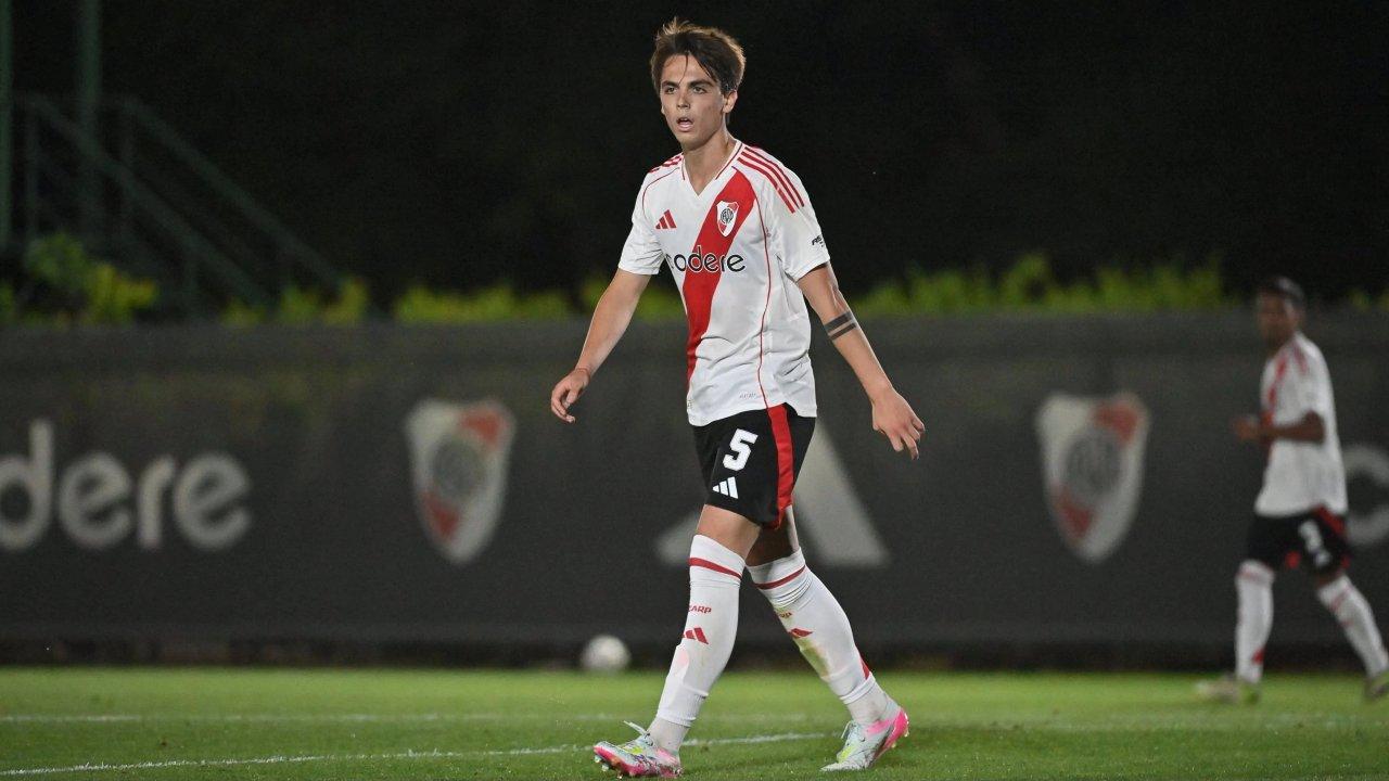 Quieacuten es Giorgio Costantini la joya brasilentildea que ingresoacute en River ante Inter de Milaacuten