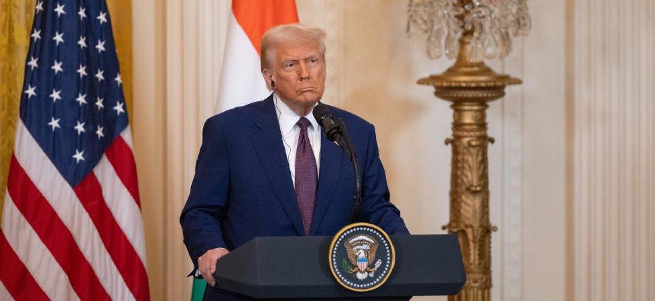 Trump insta al Congreso a ldquoeliminarrdquo el medio Voz de Ameacuterica