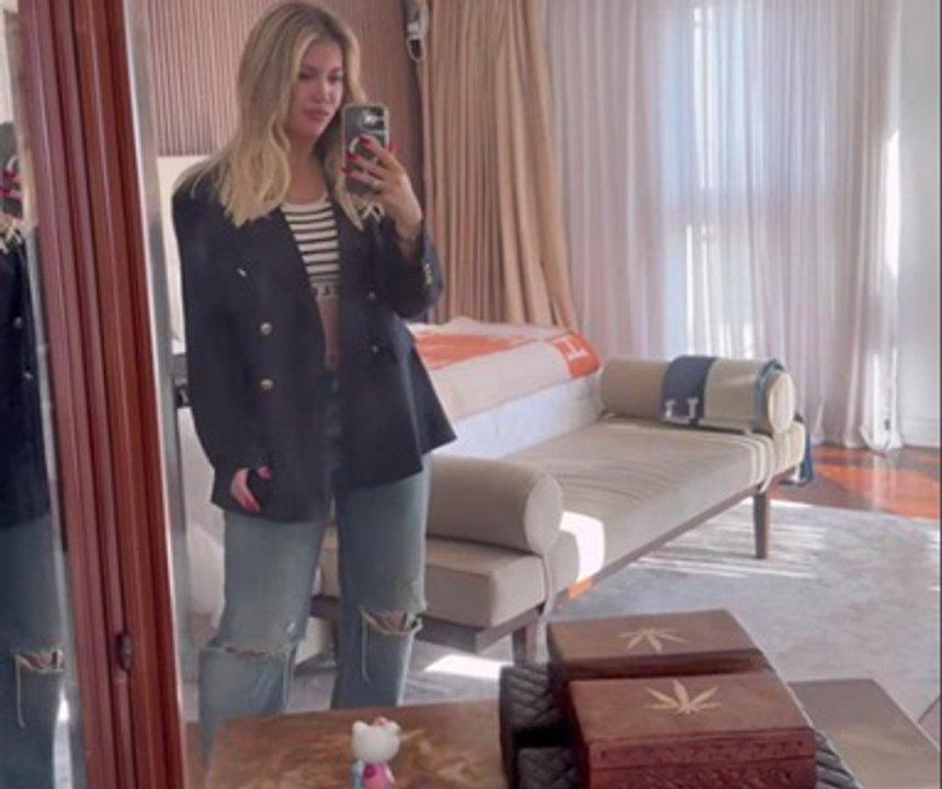 Poleacutemica por una foto de Wanda Nara con una caja de cannabis