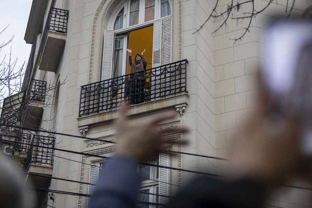 El Tribunal enviacutea a los abogados de Cristina los pedidos de visita de funcionarios de Unioacuten por la Patria