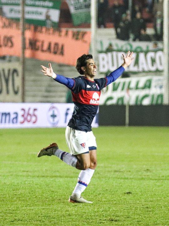 Tigre le ganoacute a Banfield por 2-0 y se clasificoacute a octavos de final de la Copa Argentina
