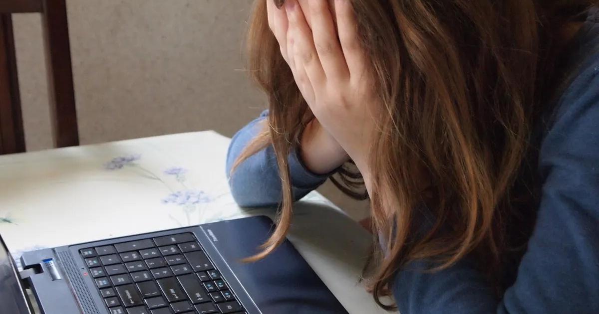La clave contra el maltrato digital
