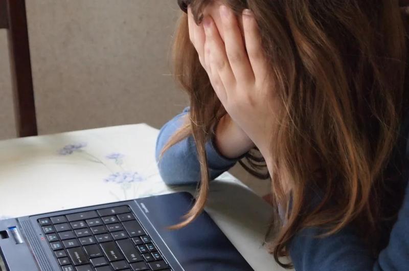 La clave contra el maltrato digital