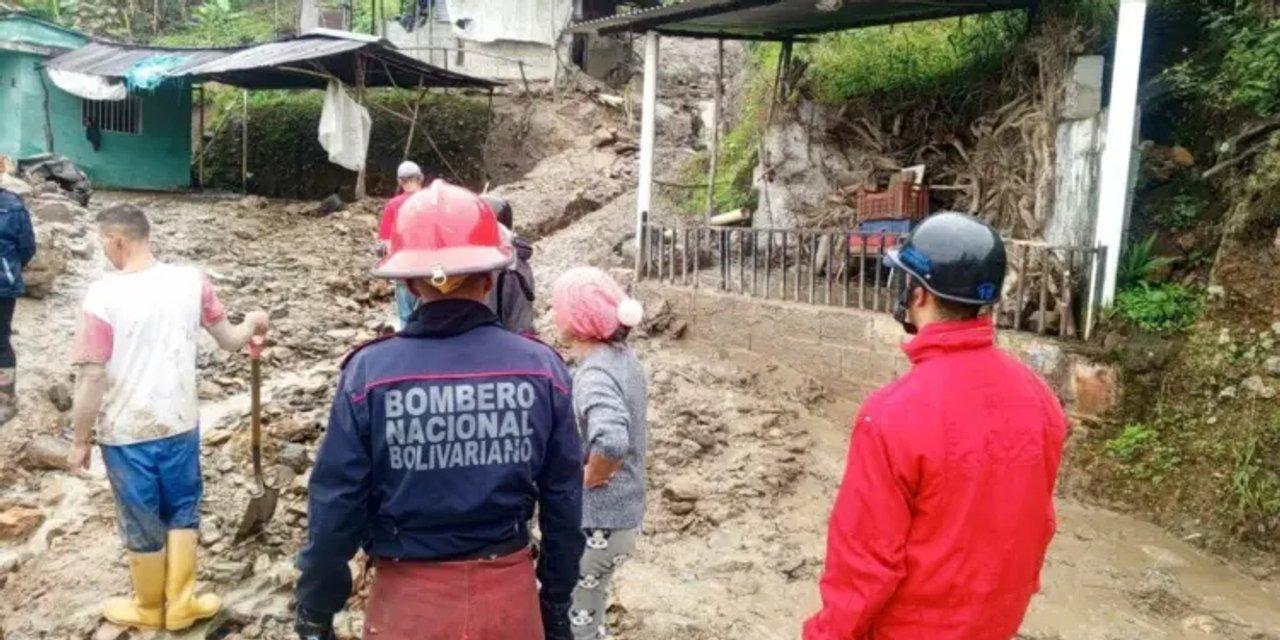 Venezuela- fuertes lluvias dejan maacutes de 8000 familias aisladas