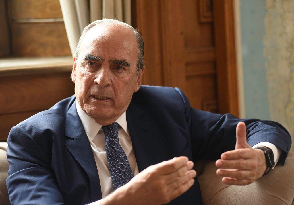 Francos le apuntoacute a Loacutepez- ldquoLe queda grande a esta sentildeora el cargo de senadora nacionalrdquo