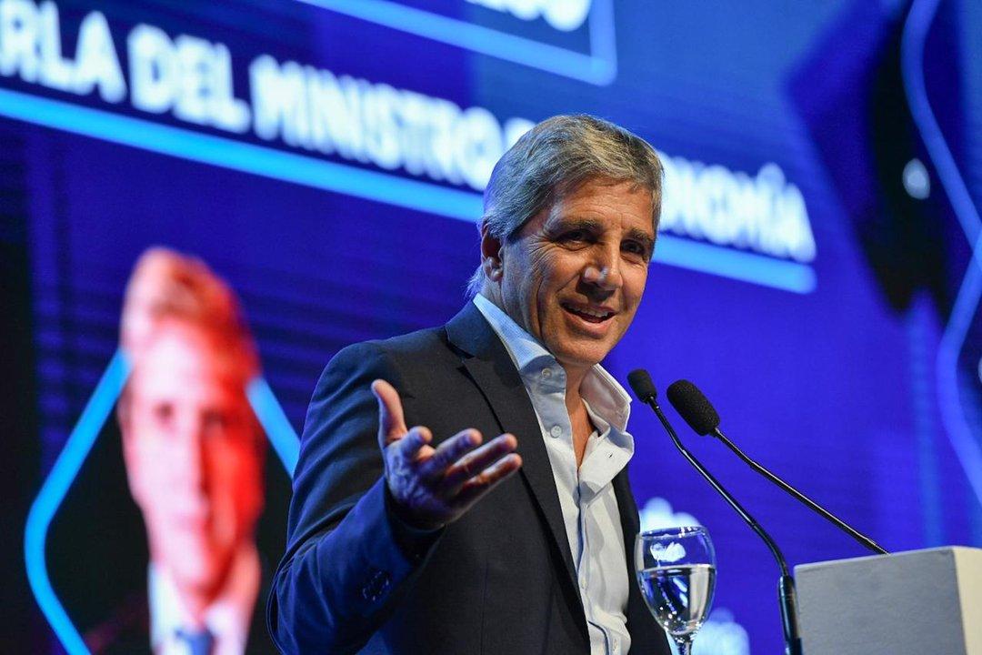 Caputo a empresarios de pymes- ldquoHay un cambio de modelo piensen en ser eficientes e invertirrdquo