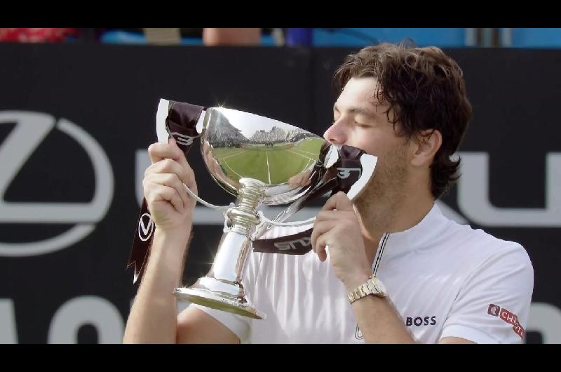 Taylor Fritz intratable en Eastbourne- gana su cuarto tiacutetulo