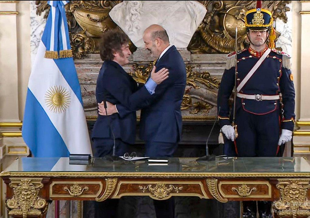 Vencen las facultades delegadas y Sturzenegger deberaacute buscar un nuevo marco para su agenda de desregulacioacuten