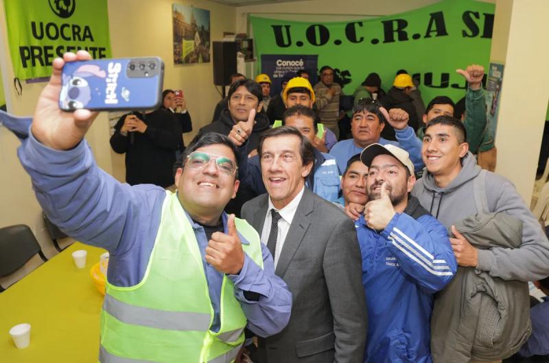 Entregaron certificados de capacitacioacuten impulsados por UOCRA y el Ejecutivo