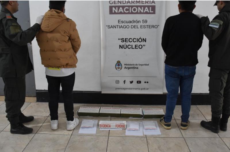 Detienen a mulas que partieron de Jujuy con maacutes de 5 kilos de cocaiacutena