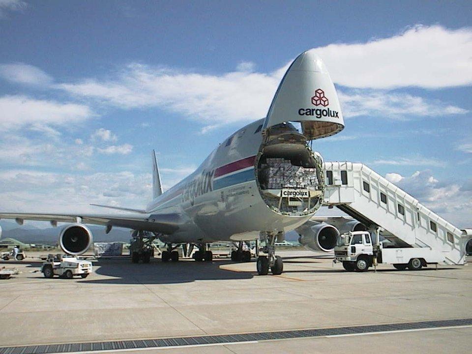 El impactante derrumbe de una ruta comercial clave que sacude al comercio mundial