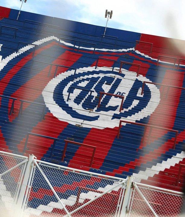 Nuevo escaacutendalo en San Lorenzo- las juveniles femeninas perdieron puntos al no tener ambulancia