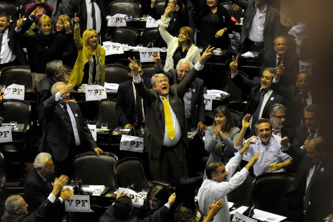 El archivo que condena a todos- la detallada lista de los que votaron la expropiacioacuten de YPF